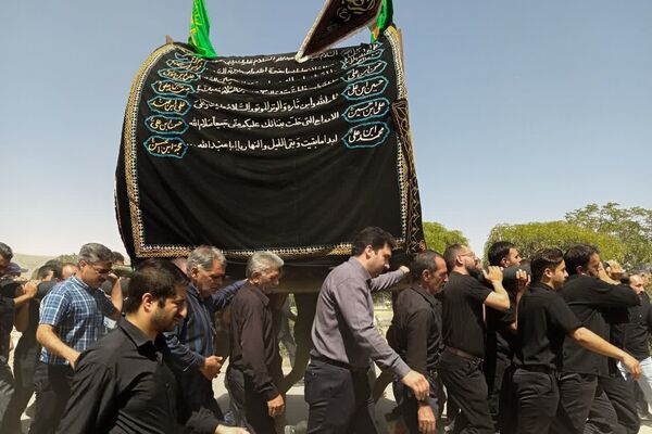  جلوه‌هایی از عزاداری مردم بنادکوک در روز شهادت امام رضا(ع)