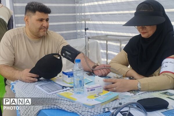 جلوه‌ای از  همبستگی و خدمت در وداع رهبر شهید  امت اسلام در بهارستان دو
