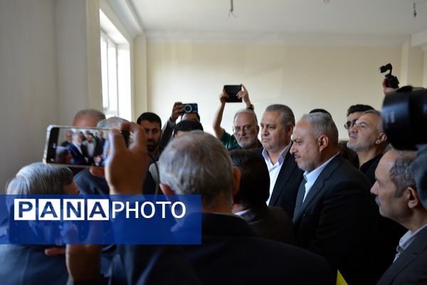 سفر یک‌روزه استاندار تهران به شهرستان بهارستان