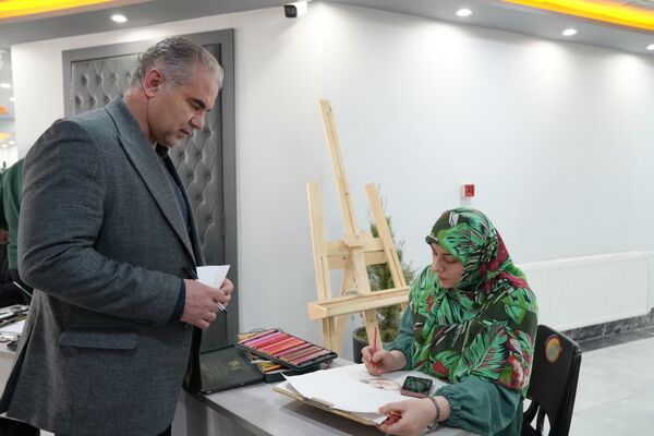جشنواره نقاشی و طراحی بومرنگ در محمدشهر 