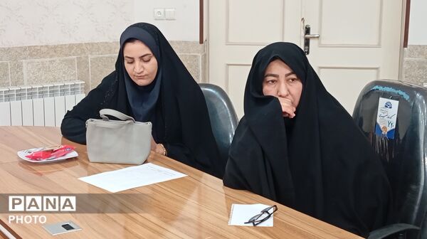 گردهمایی مدیران مدارس شهرستان بن با محوریت پروژه مهر و بازگشایی مدارس