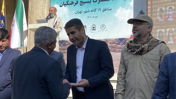 برگزاری صبحگاه مشترک بسیج فرهنگیان به مناسبت هفته دفاع مقدس