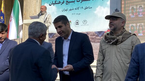 برگزاری صبحگاه مشترک بسیج فرهنگیان به مناسبت هفته دفاع مقدس