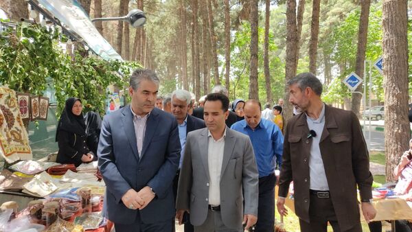 افتتاحیه نمایشگاه جشنواره بزرگ تاک پلو در شهرستان خلیل آباد 