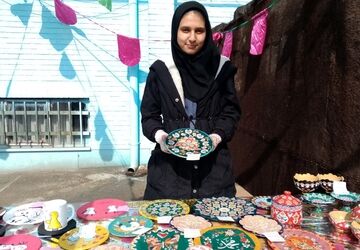برگزاری جشنواره ی نوجوان خوارزمی محور بازارچه کسب و کار دانش آموزی در دبیرستان امام علی (ع) شهرستان ورامین