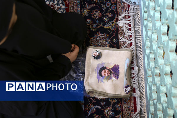 اجتماع ضد صهیونیستی نوجوانان فاطمی در حرم حضرت معصومه(س)