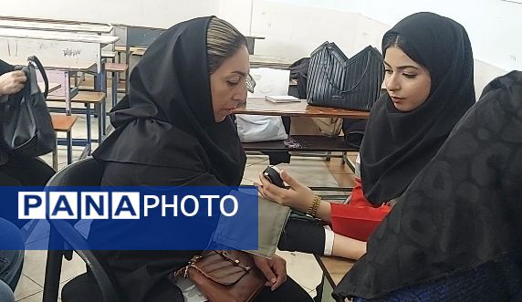 کانکس دارویی و دندانپزشکی رایگان در دبستان پرورش محمدشهر