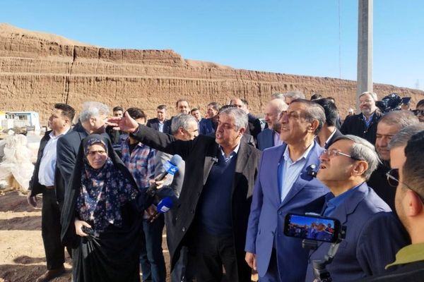 بازدید معاون اجرایی رئیس‌جمهور از طرح فاضلاب پرند