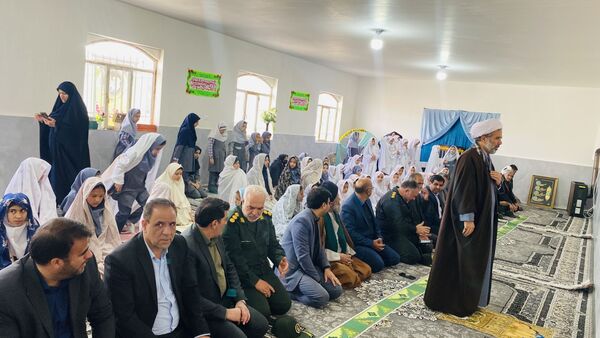 مراسم  یاوران انقلاب و افتتاح نمازخانه خیرساز در دبستان بنیاد برکت باخرز