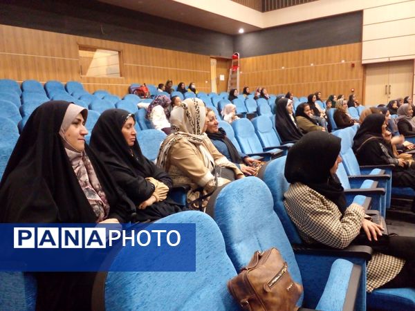 جلسه انجمن اولیا و مربیان مدرسه هدی1 شهرستان قدس