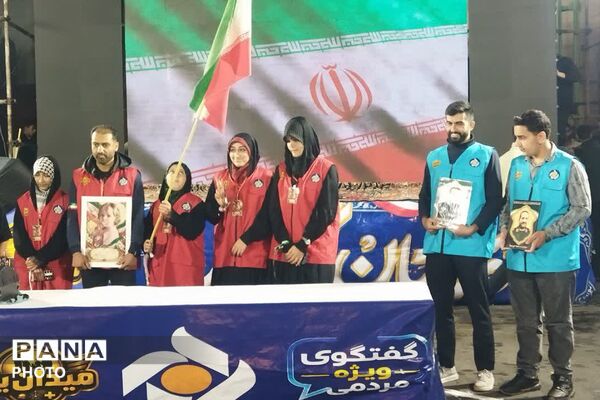 شبی پرشور در فیروزکوه؛ رقابت تیم‌ها برای رسیدن به مرحله استانی در مسابقه «میدان یار»
‌