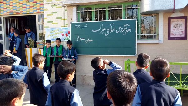 ویژه‌برنامه هفته نیروی انتظامی در دبستان شرف‌الدین علی 