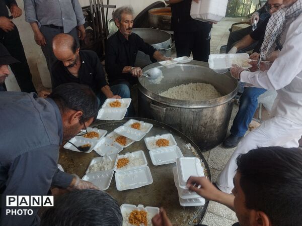 خادمان کوچک، قلبی به وسعت دریا؛ موکب‌هایی که مشهد را زنده نگه داشته‌اند
