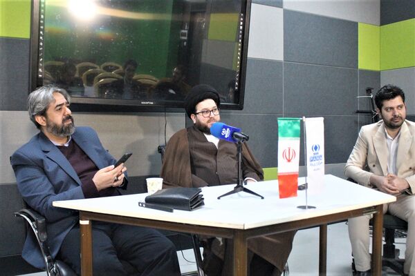 نشست صمیمی «محمد عکاف» با مدیران روابط عمومی نواحی آموزش و پرورش قم