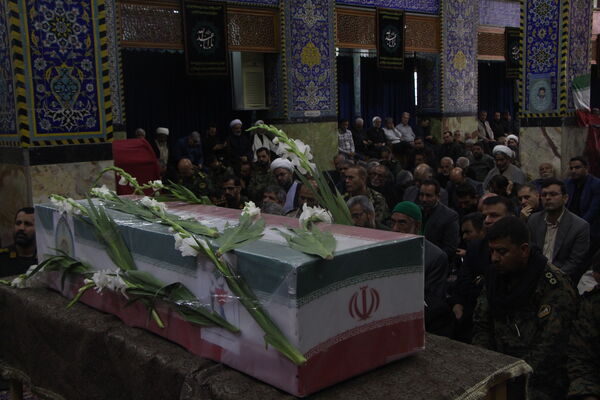 بزرگداشت شهدای مدافع وطن در یزد