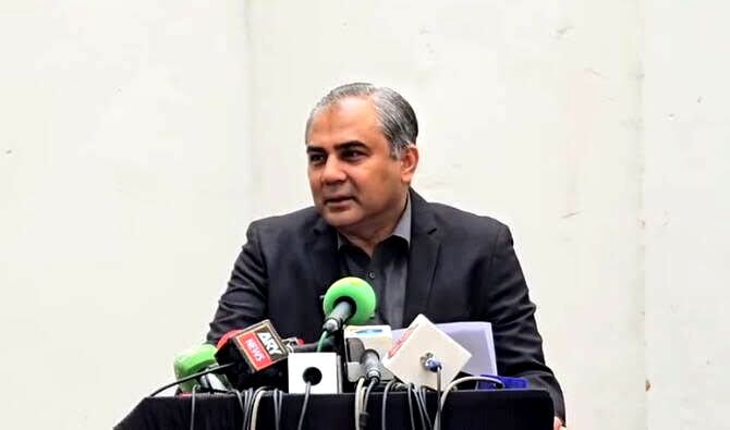 وزیر کشور پاکستان به تهران سفر کرد