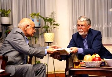 دیدار وزیر فرهنگ با هوشنگ مرادی کرمانی