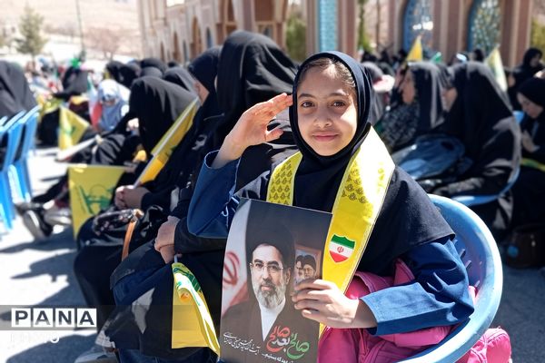  قاب‌های خبرنگار پانا از بیعت دانش‌آموزان پیشتاز چهارمحال وبختیاری با رهبر امت