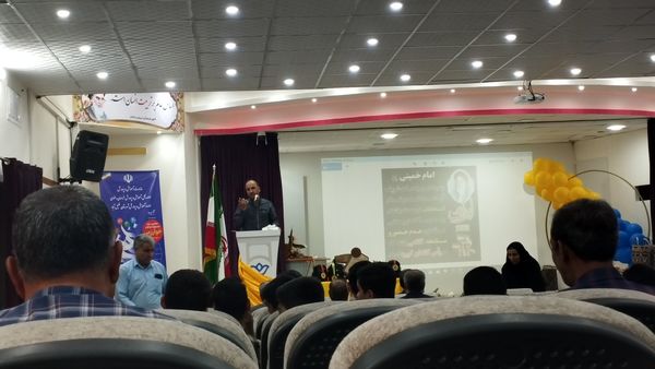 همایش تجلیل از برگزیدگان جشنواره نوجوان خوارزمی در خلیل آباد