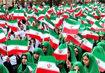 دانش‌آموزان‌ نقش مهمی در تثبیت و استمرار انقلاب اسلامی ایفا کردند