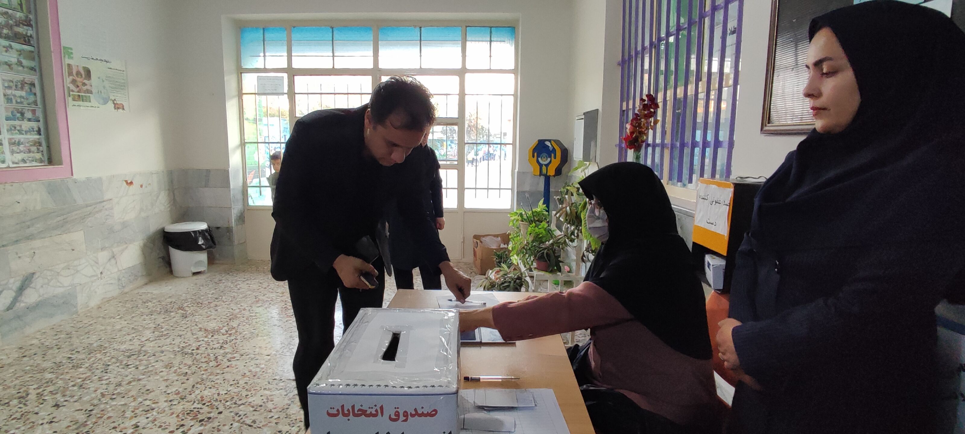 برگزاری جلسه انجمن اولیا و مربیان در دبستان هیات امنایی قرآنی مبین شیروان