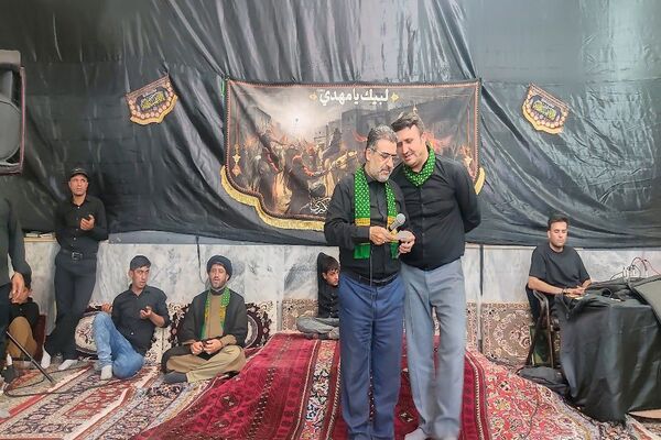 مراسم عزاداری آقا ابا عبدالله الحسین (ع) در شب عاشورا حسینی در شهر بار 