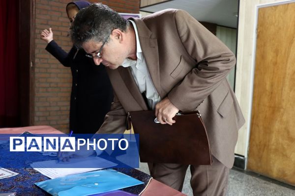 هفتمین همایش ملی آموزش تاریخ در مدارس در شهرستان پاکدشت