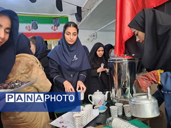 ایستگاه‌های صلواتی و دسته‌های سینه‌زنی و هیات‌های عزاداری در مدارس شهرستان قدس