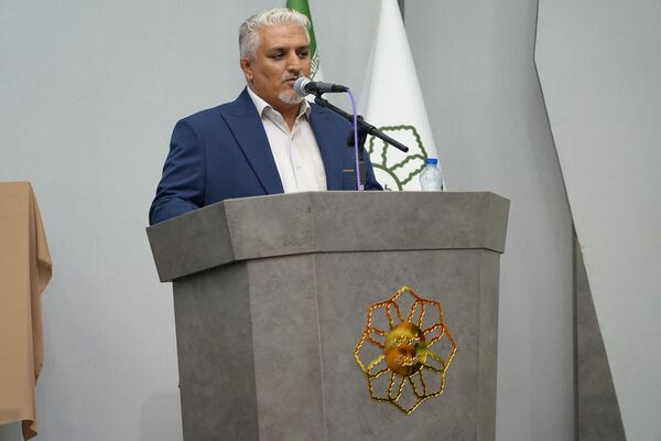 آیین رونمایی از دو اثر فاخر ادبی در شهرداری کهریزک 