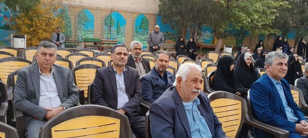 یادوراه شهدا قاصدان بهشت در دبیرستان شاهد بحرینیان