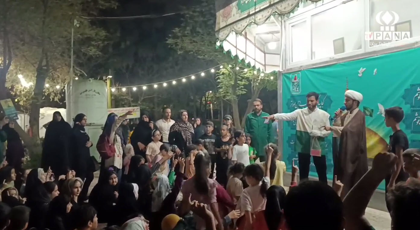 برگزاری جشن باشکوه میلاد پیامبر اکرم (ص) در چایخانه حضرت رضا(ع) کاشان