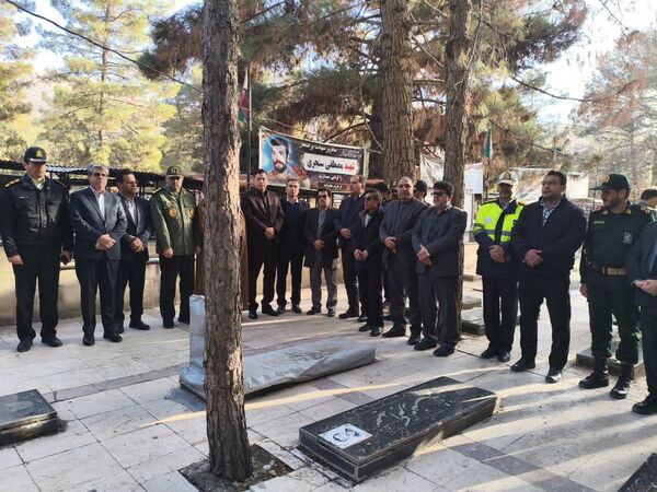 به صدا در آمدن زنگ انقلاب در مدارس اسلام آباد غرب 