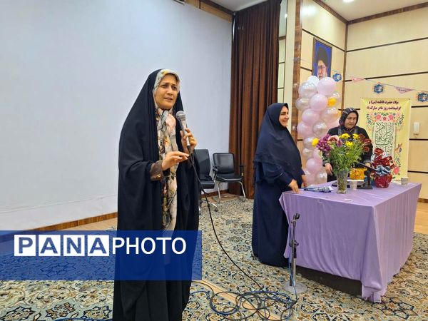 گرامیداشت معلمان و فارغ‌التحصیلان در دبیرستان شهید بابایی