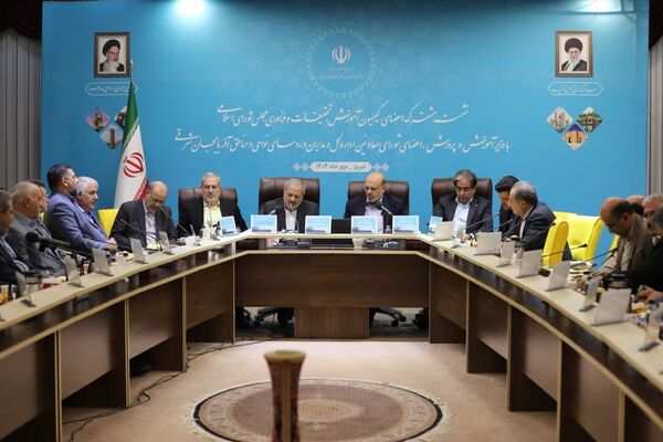نشست مشترک کمیسیون آموزش، تحقیقات و فناوری مجلس با وزیر آموزش و پرورش 