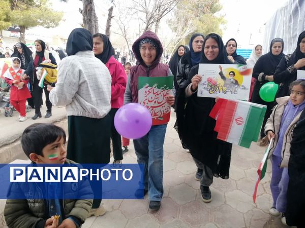 پیمان دانش‌آموزان با آرمان‌های انقلاب