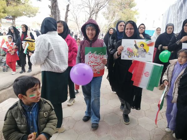 پیمان دانش‌آموزان با آرمان‌های انقلاب