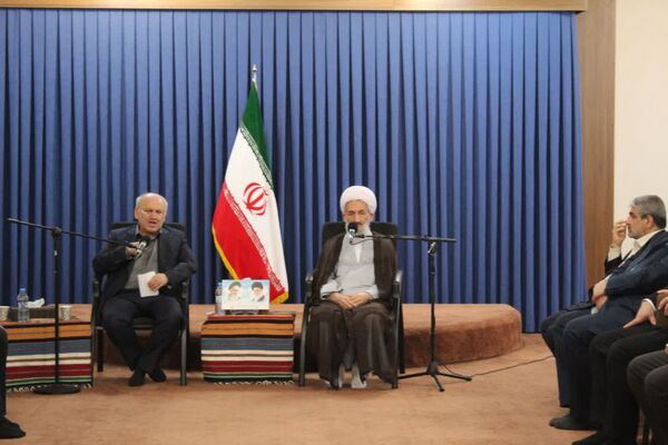 دیدار مدیران اجرایی مازندران با نماینده ولی‌ فقیه