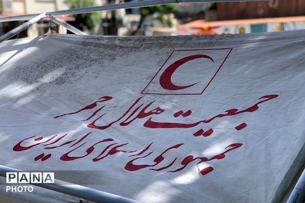 دانش‌آموزان دبیرستان پروین اعتصامی اسلامشهر با اصول امدادگری آشنا شدند