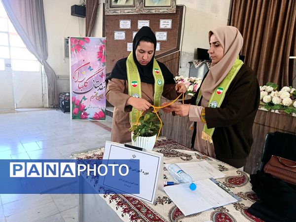 دوره آموزشی یاور مربیان پیشتاز در لاران