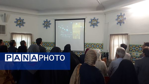 جلسه مجمع عمومی انجمن اولیا و مربیان در دبیرستان شاهد شهید حمامی ناحیه 6 مشهد