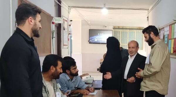 حضور پرشور مردم لرستان پای‌صندوق‌های رأی‌گیری