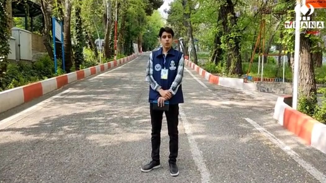  بازدید دانش‌آموزان خبرنگار پانا از برج میلاد