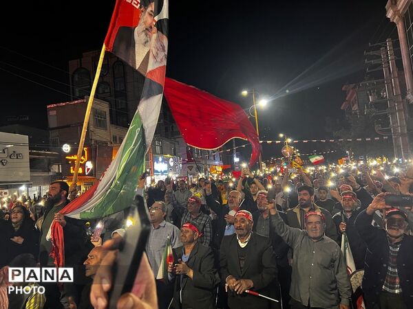 طنین «باید برخاست» در دویست و بیست و پنجمین شب تجمعات مردم ساوجبلاغ