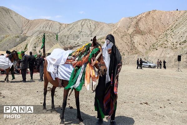 مراسم تعزیه خوانی امام حسین (ع) در روز عاشورای حسینی، شهر بار نیشابور