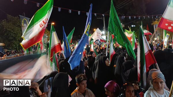تجمع مردم پلدختر در میادین و خیابان ها به مناسبت چهلمین روز درگذشت رهبر انقلاب 