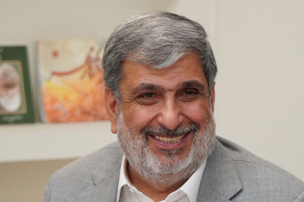 خیرین تمام‌قد و تا پای جان در خدمت مدرسه‌سازی هستند 