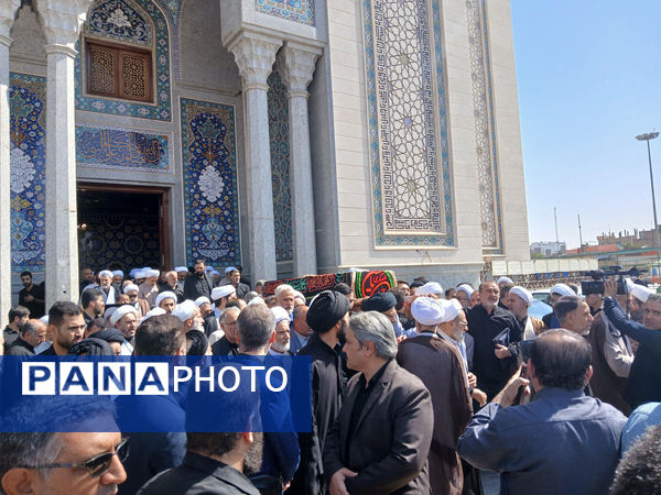 مراسم تشیع آیت الله محفوظی در قم