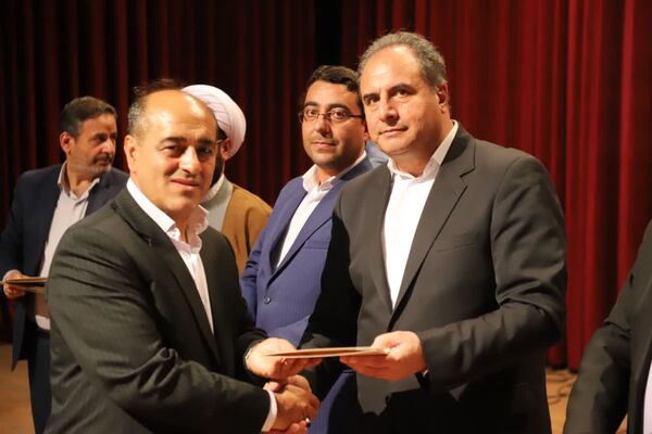 آیین نکوداشت منتخبین مرحله استانی چهل و سومین دوره مسابقات فرهنگی و هنری فردا