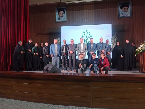نشست طرح نماد در تالار تربیت ؛ گامی برای تقویت مراقبت اجتماعی دانش‌آموزان 