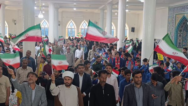 راهپیمایی ۲۲ بهمن در سندرک